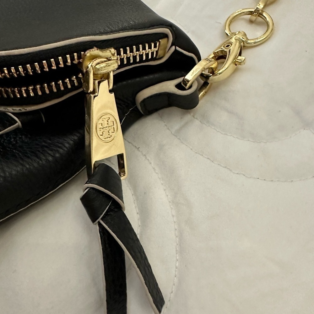 Tory Burch Emerson Foldover Bag  removable strap black buttery leather - Picture 2 of 9